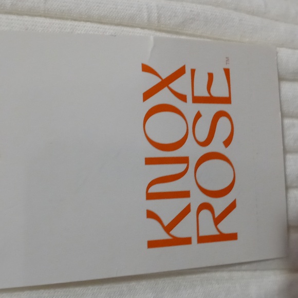 Ivory Large knit top pit 20 - Picture 4 of 4